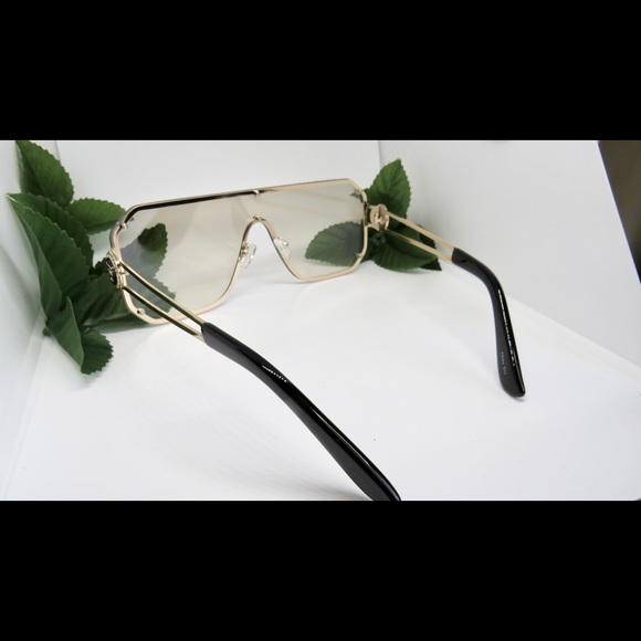 Oversized Sunglasses - Picture 13 of 15